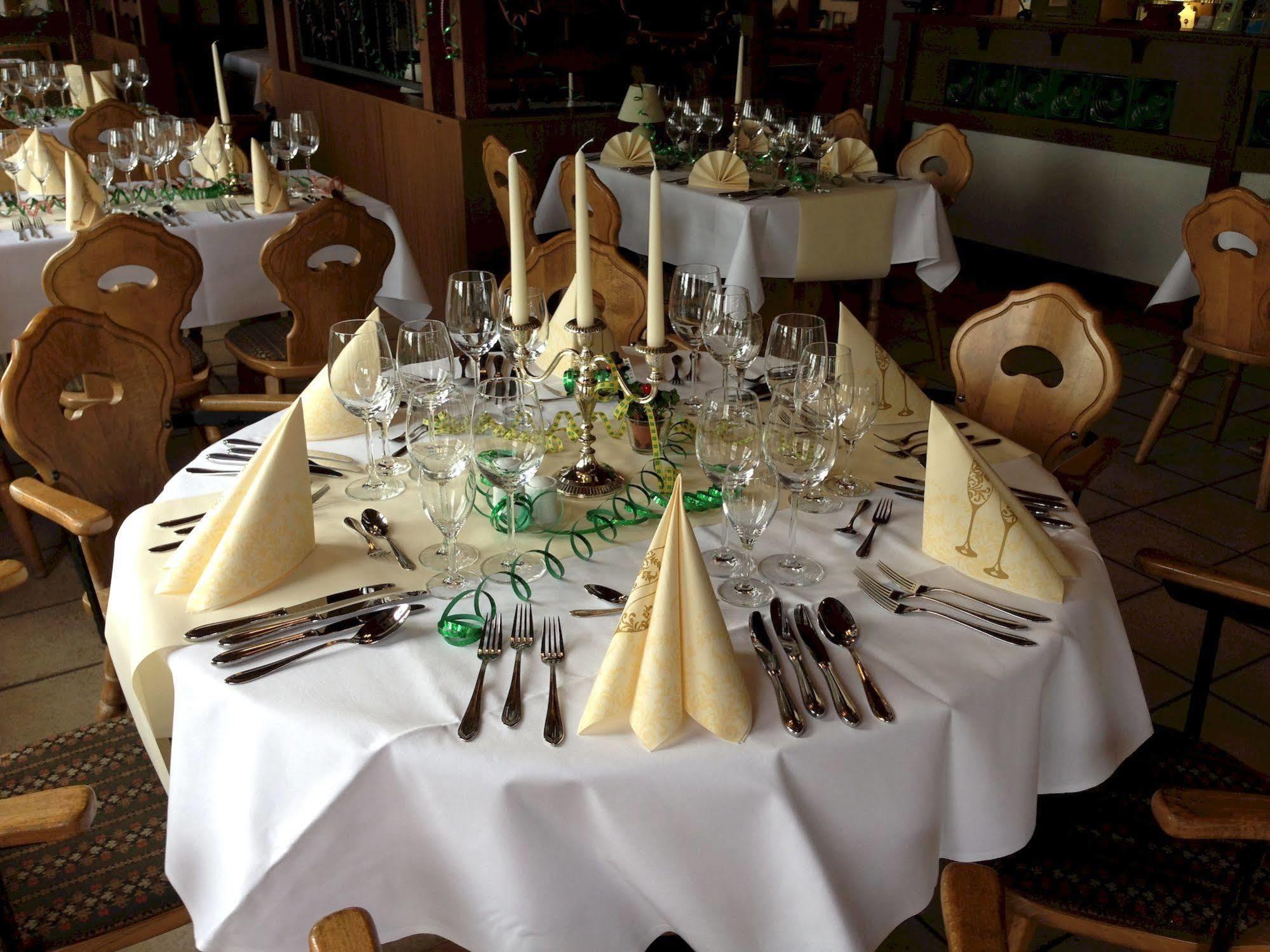 Hotel & Restaurant Zur Spreewaelderin Golßen Екстериор снимка