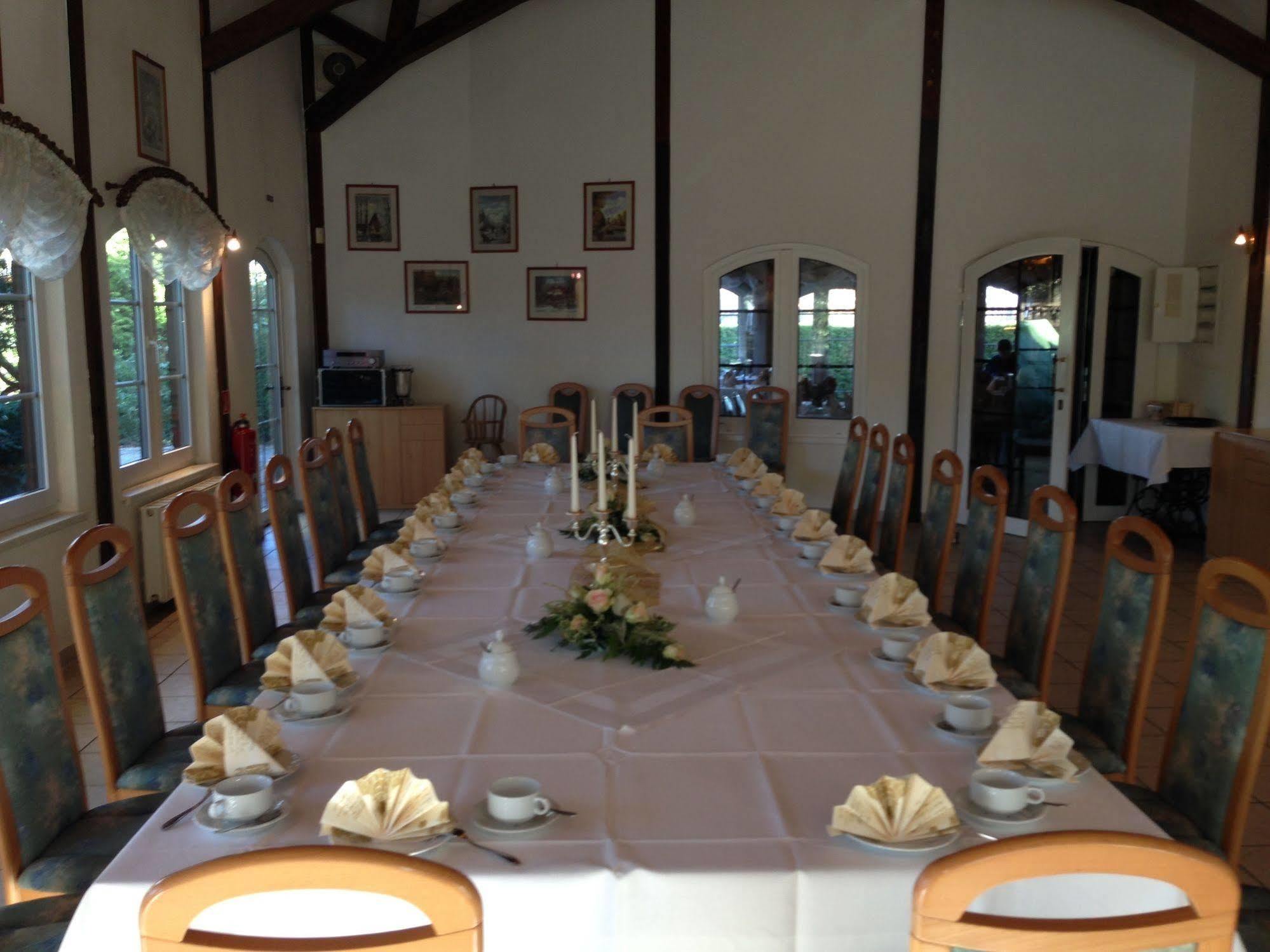 Hotel & Restaurant Zur Spreewaelderin Golßen Екстериор снимка