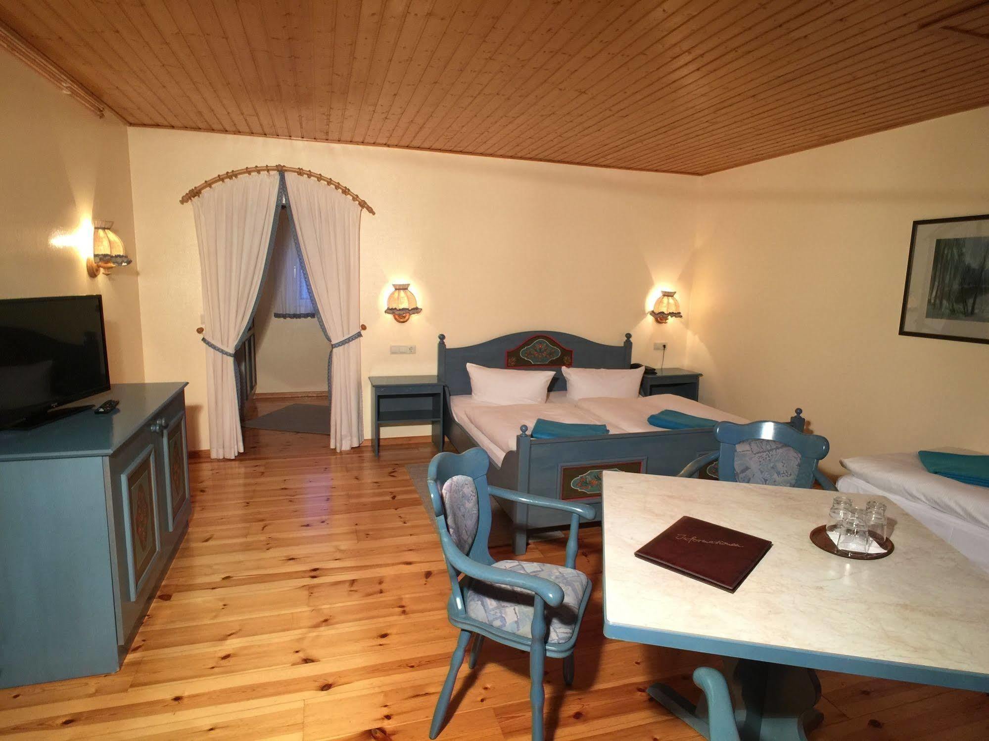 Hotel & Restaurant Zur Spreewaelderin Golßen Екстериор снимка