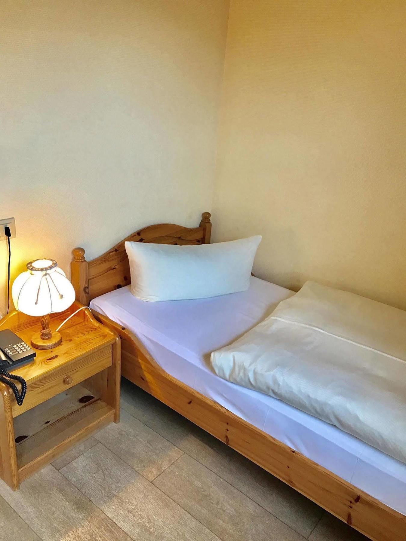 Hotel & Restaurant Zur Spreewaelderin Golßen Екстериор снимка
